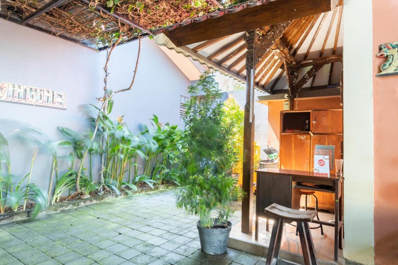 Oyo 3775 Ketut Inn Pesanggaran エクステリア 写真